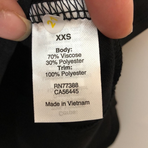 NWT J Crew Womens Black keyhole back top Stretch XXS XXSmall New with tags - Picture 3 of 8